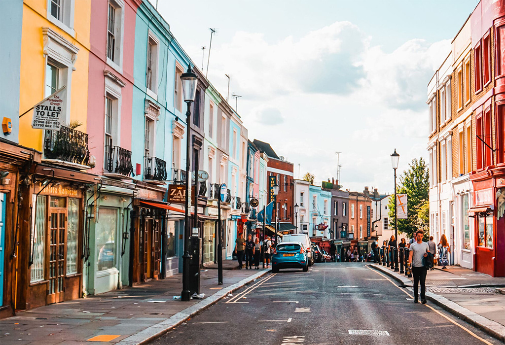 Notting Hill colorful Victorian houses and charming streets
